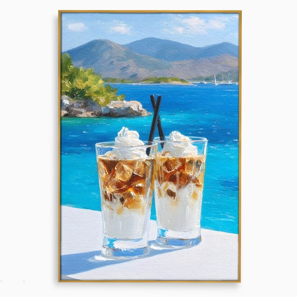 Tablou canvas cu pictura cu doua pahare de frappe pe malul marii, in rama de aluminiu auriu